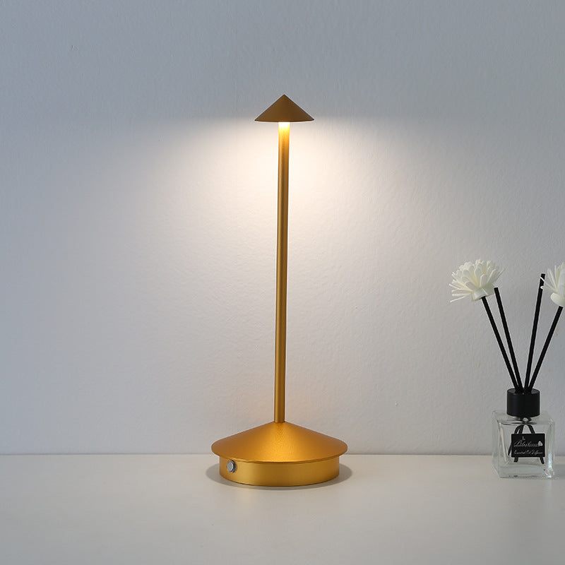 Arrow™ Cordless Lamp