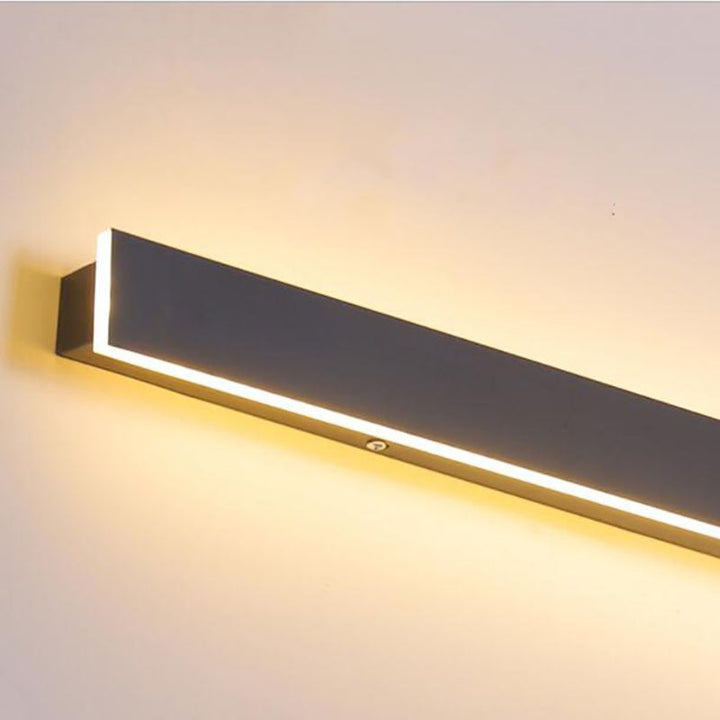 Wavey Outdoor Wall Sconce